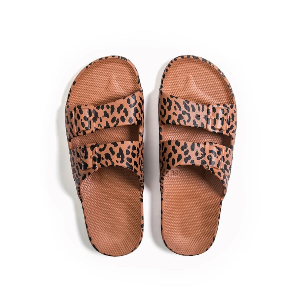 🐆 Freedom Moses SOLD OUT LEO TOFFEE Leopard Print Waterproof Slide Sandals 🐆